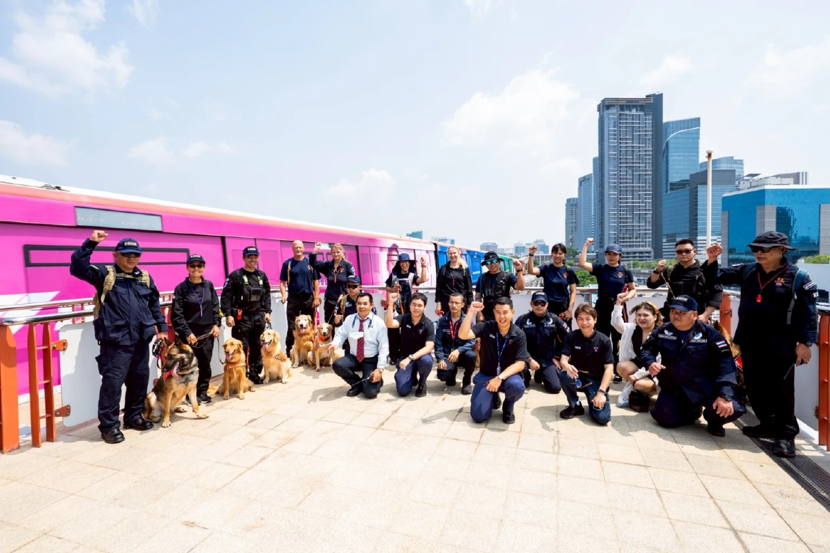 BTS เปิดสถานีต้อนรับทีม K9 USAR Thailand ซ้อมเคลื่อนย้ายกำลังพลผ่านระบบรถไฟฟ้า