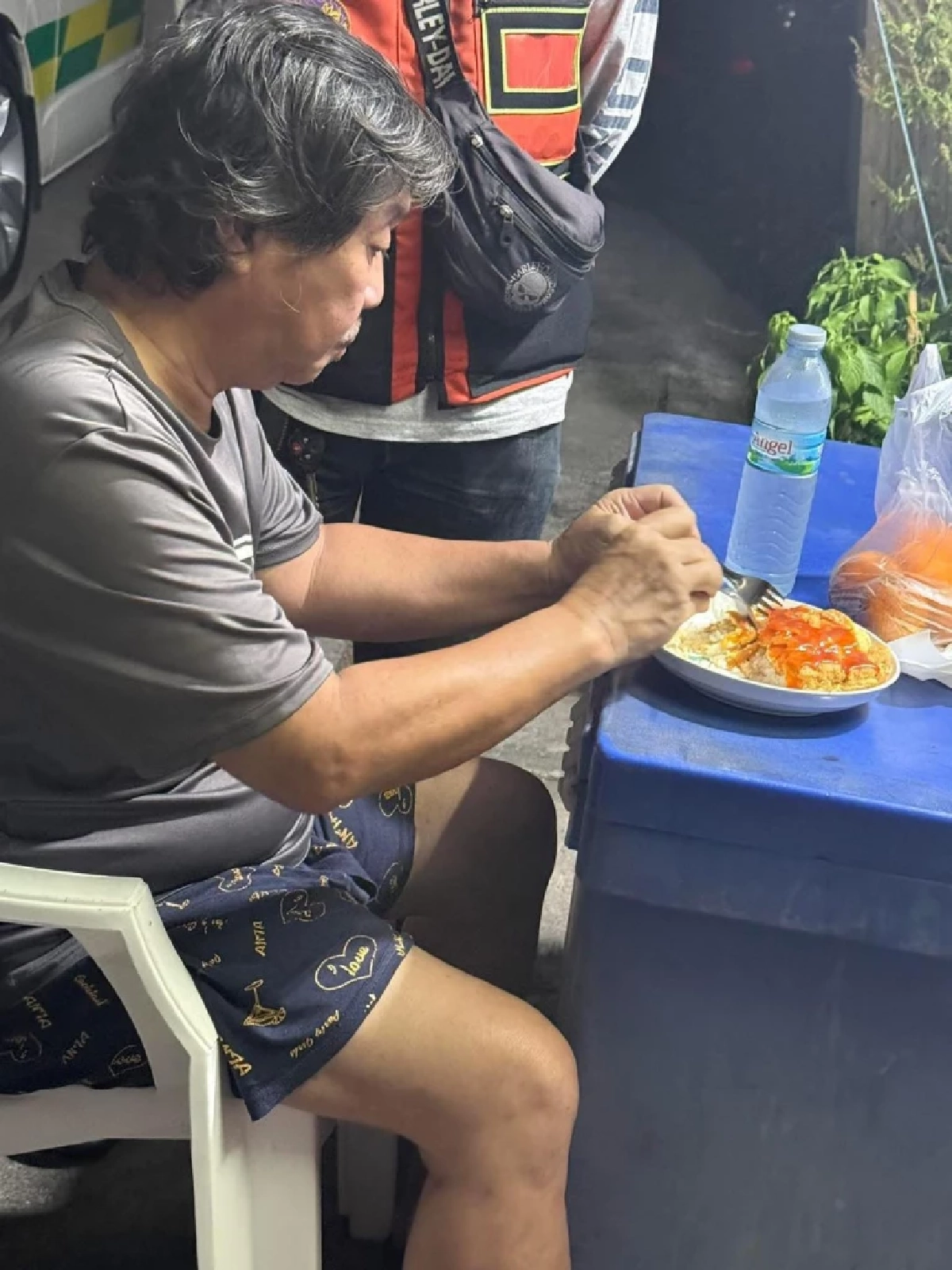 อัปเดต ลุงนอนเฝ้าร่างแม่ 3 วัน หลังจากนี้ไปอยู่ไหน ทำอะไรต่อ