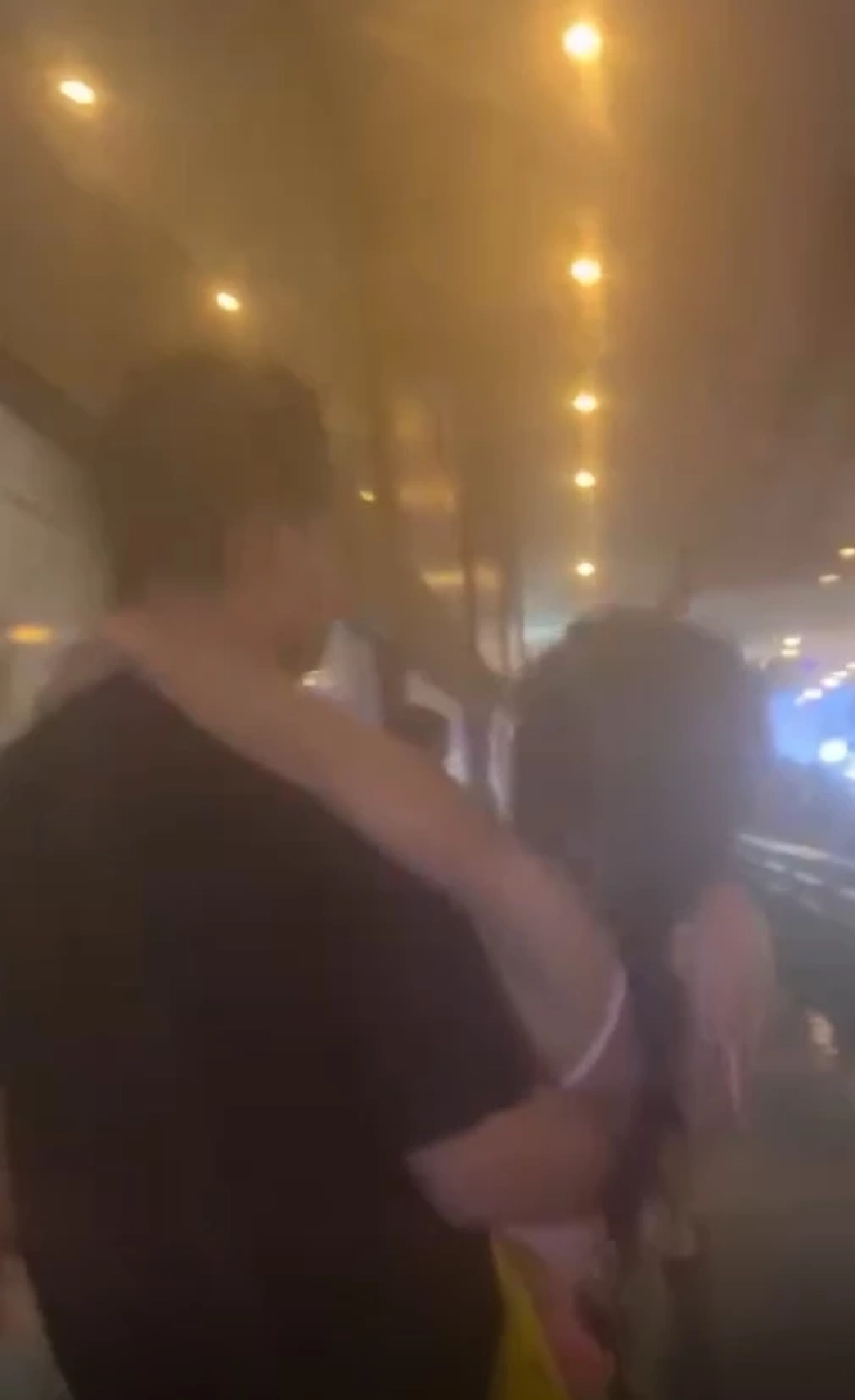 สาวสวย อ้างถูกฉีดน้ำผสมยา วูบกลาง RCA ตร.เร่งไล่กล้องหาความจริง