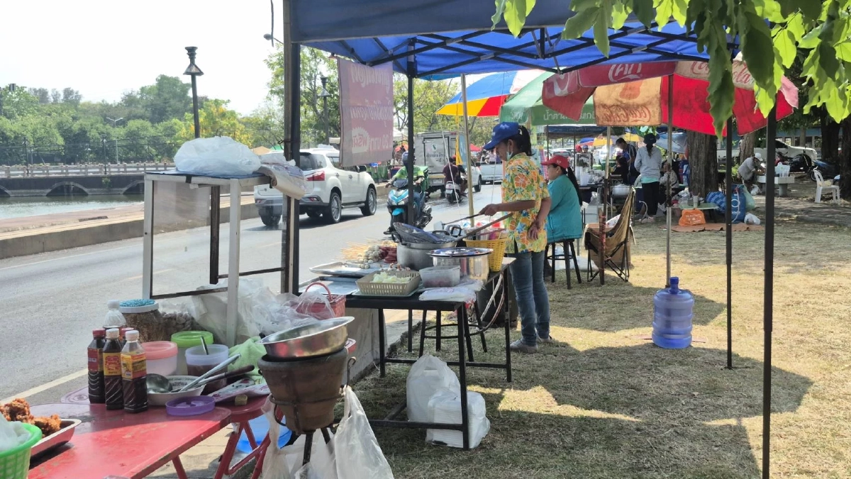 สงกรานต์บุรีรัมย์วันแรกเงียบเหงา แม่ค้าโอดขาดทุนยับ