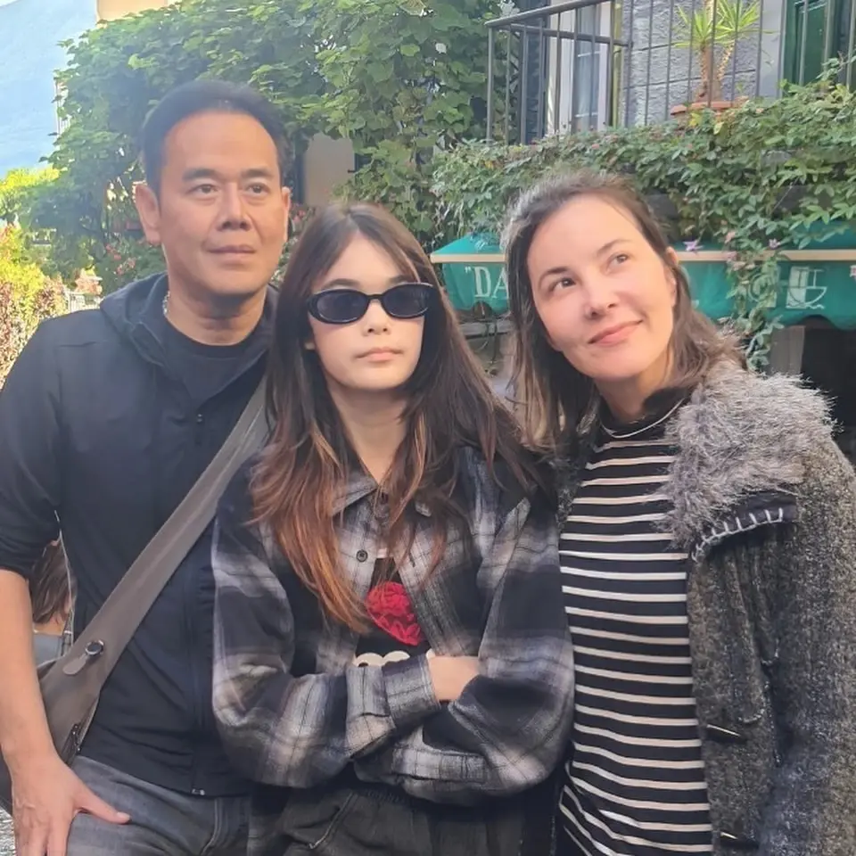 พ่อแพ้ทางลูก เป๊ก สัณณ์ชัย ถึงกับยอมยกธงขาว หลังลูกเดินชนไม่สนใจ