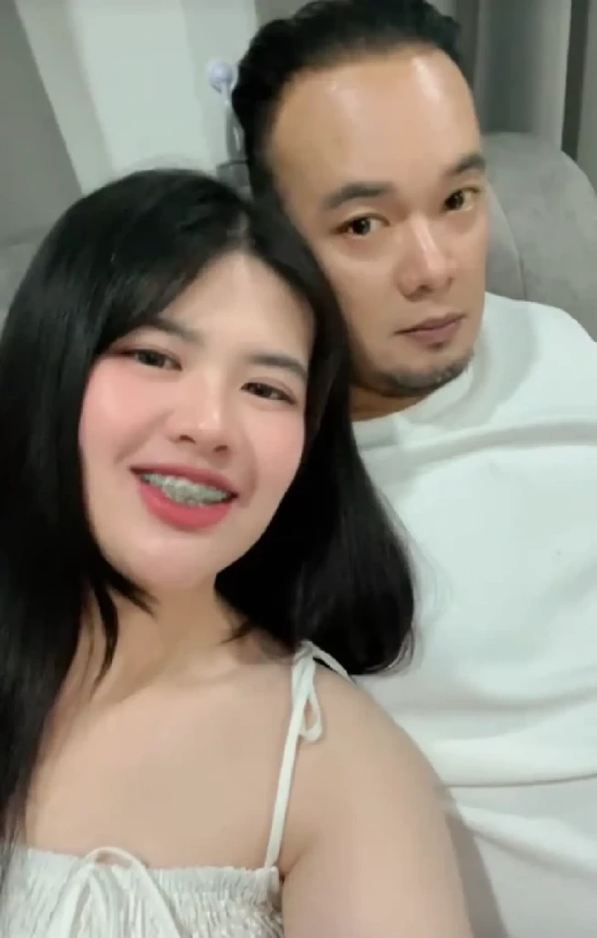 ไอซ์ เมียเหน่ง พูดหมดปม ทะเบียนสมรส หลังลือสนั่นตลกดังโดนบังคับ