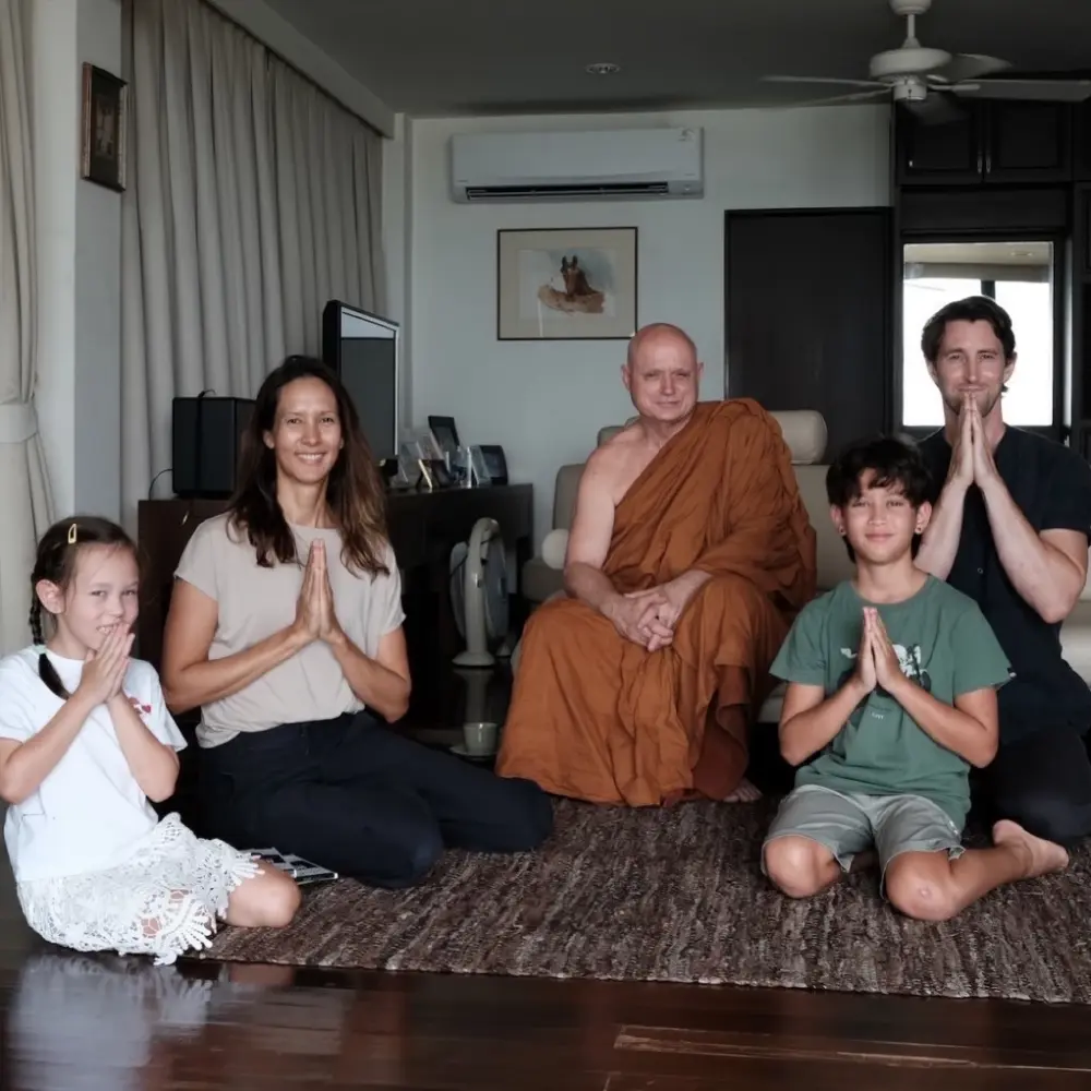 แฟนคลับคิดถึงหนัก อดีตนักร้องดัง อัปเดตชีวิตคุณแม่ลูกสอง  