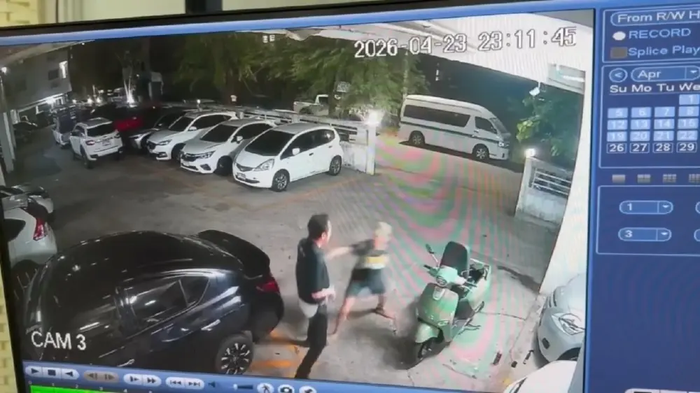 รวบช่างตัดแว่นใช้อาวุธทำร้ายเพื่อนบ้าน ปมด่าเหม็นกลิ่นกัญชา