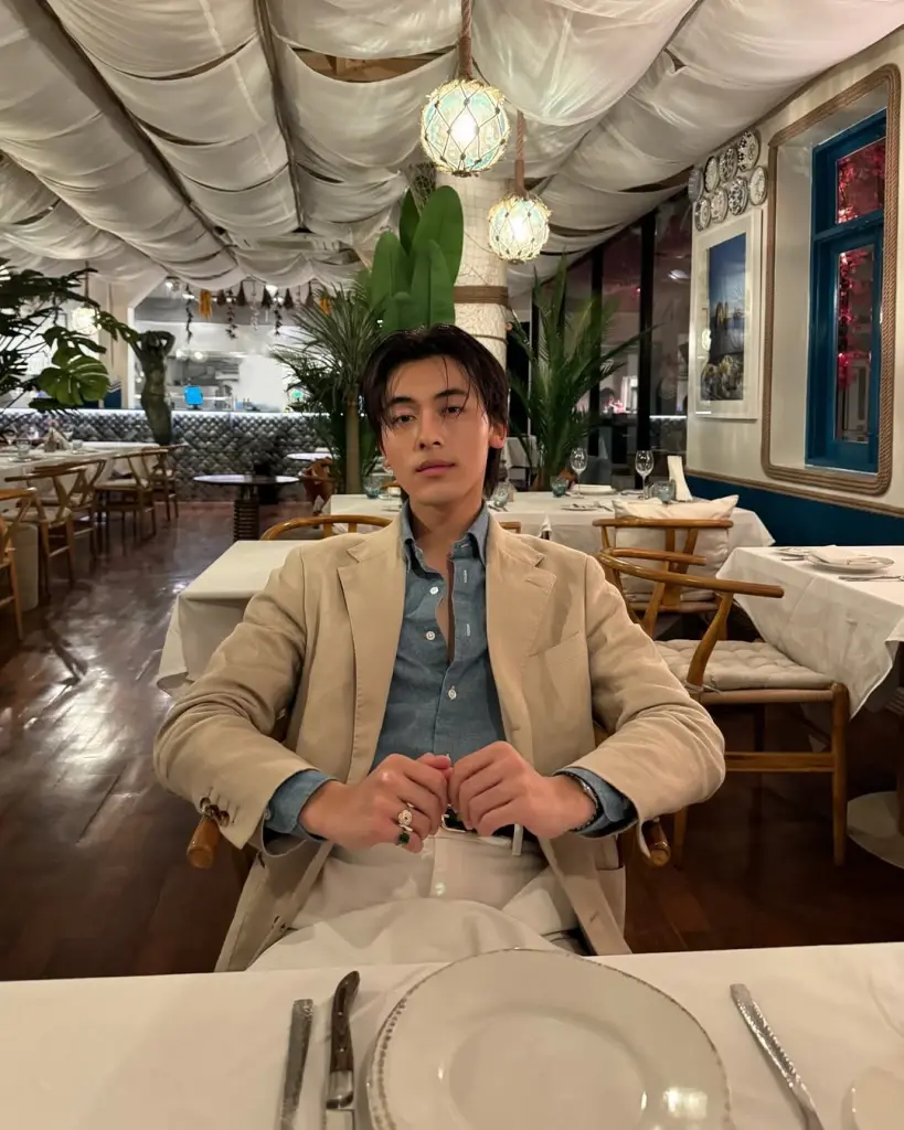 จำได้ไหม หนูน้อยในภาพคู่ "ต้า พาราด็อกซ์" วันนี้คือหนุ่มหล่อ