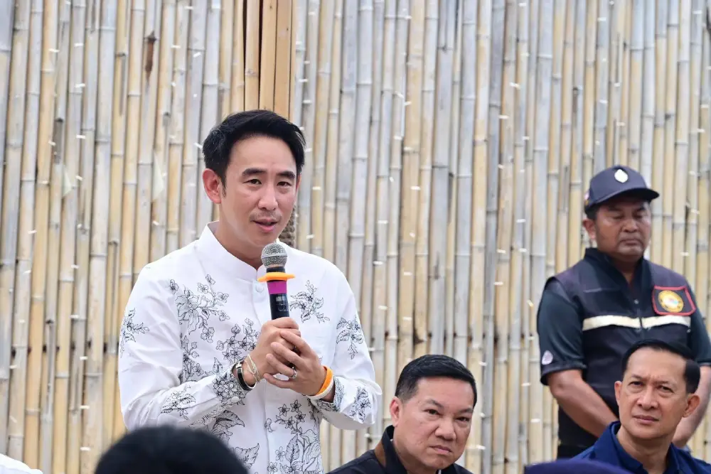 ลุยหาดบางเทา อนุทินลั่นกลางภูเก็ต ใครรังแกคนไทย เจอของจริง