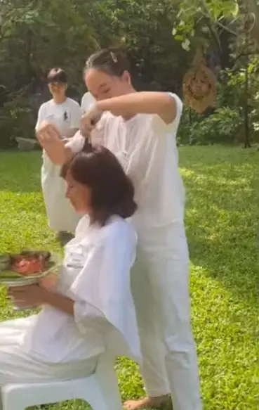 อนุโมทนาบุญ "ดาราสาวชื่อดัง" ตัดสินใจปลงผมบวชชีศึกษาธรรม