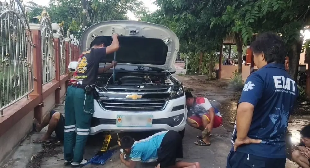 ตกใจ ตัวเงินตัวทอง วิ่งชนประตูบ้าน ก่อนวิ่งหนีมุดห้องเครื่องรถ