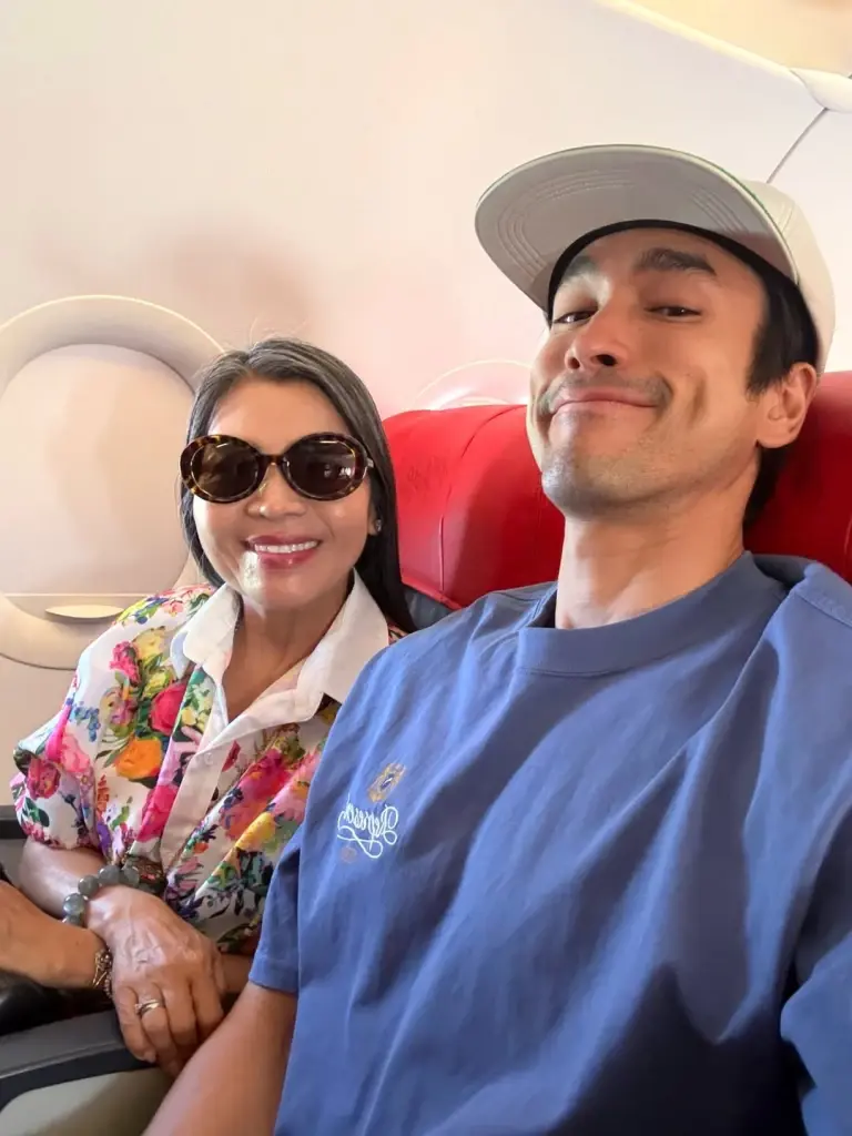 "แม่แก้ว" ปลื้มหนัก"ณเดชน์"ถอยรถป้ายแดงให้ เลขทะเบียนสะดุดตา