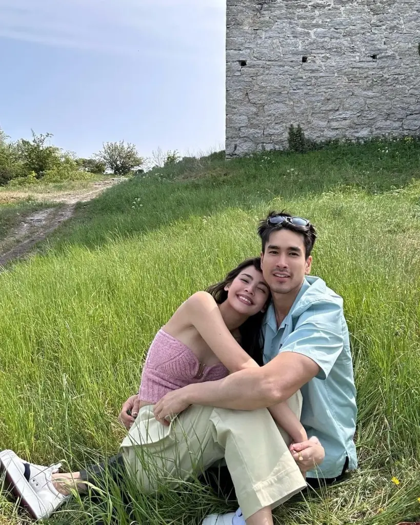 ภาพล่าสุด "ณเดชน์ - ญาญ่า" ชาวเน็ตแห่ชวนลุ้นข่าวดี มีเบบี๋?