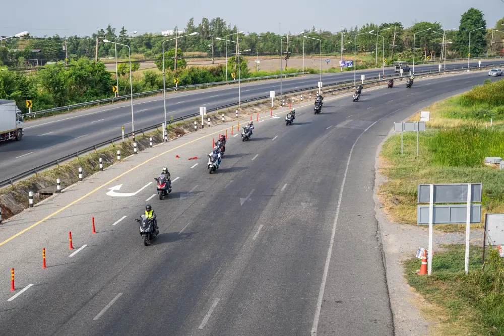 รถจักรยานยนต์ฮอนด้า พาชาว New Honda FORZA 350 และ ADV350 ออกทริปสุดเอ็กซ์คลูซีฟ