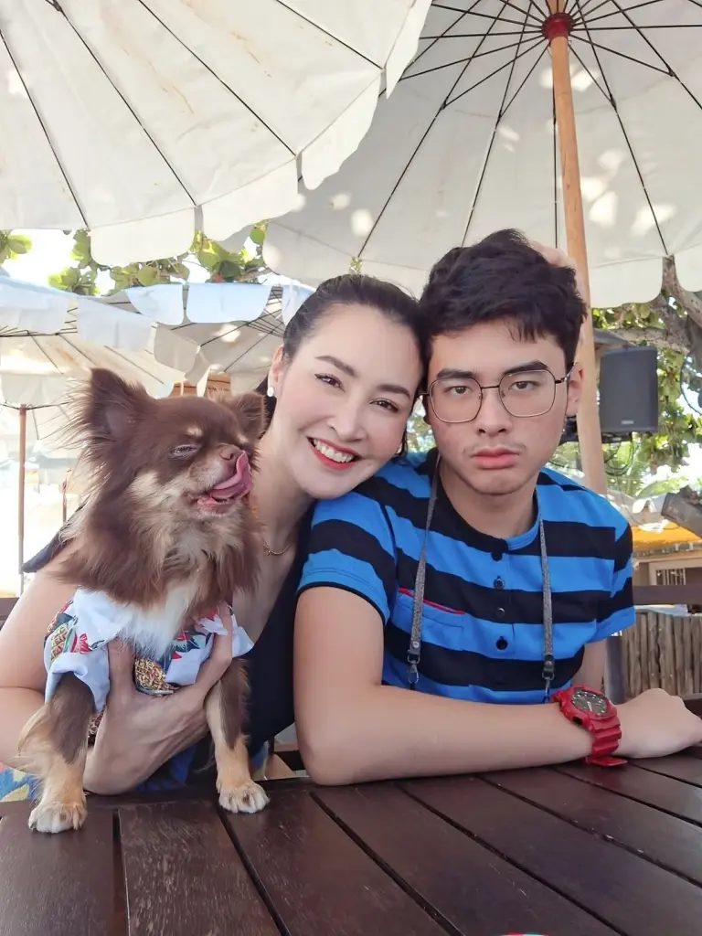 อ่านแล้วอบอุ่นน้ำตาซึม “ษา วรรณษา” เผยความในใจถึงลูกชายคนเดียว
