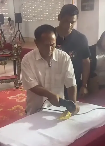 ชัดเจนแล้ว พระเกศทองคำ ข้างในมีทองไหม หลังตัดสินใจผ่าพิสูจน์