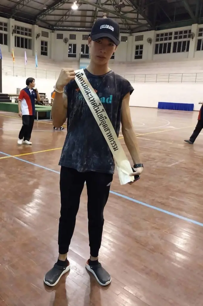 หดหู่ หนุ่มวิศวะปี 4 ฟ้าผ่าดับคู่พร้อมป้า สลดกลางไร่มัน