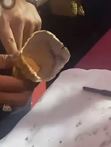 ชัดเจนแล้ว พระเกศทองคำ ข้างในมีทองไหม หลังตัดสินใจผ่าพิสูจน์