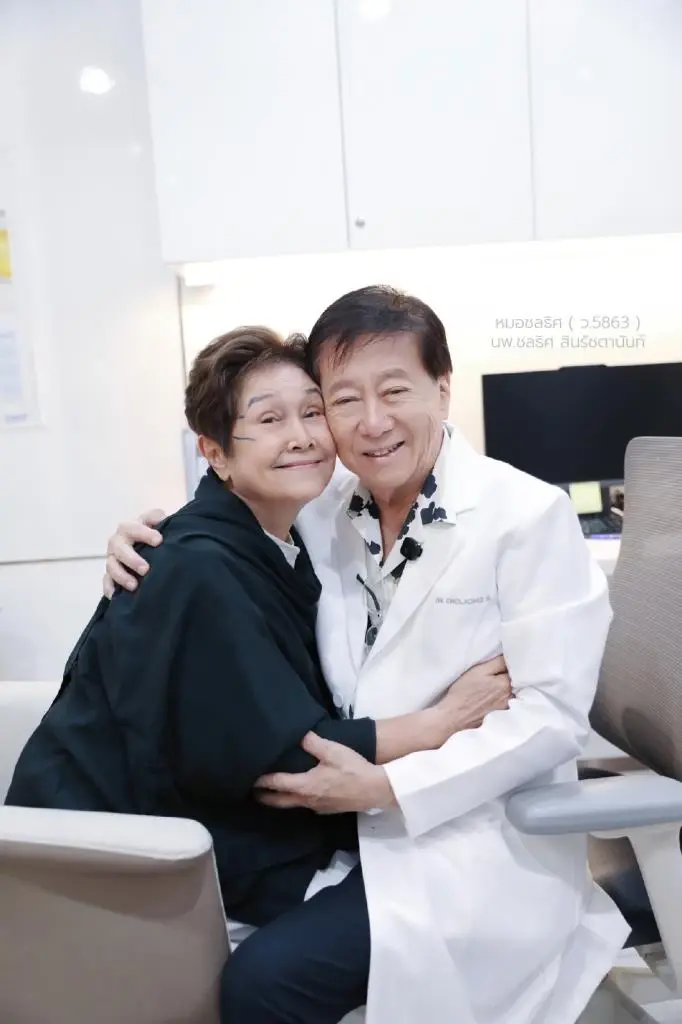 สวยย้อนวัย นักแสดงรุ่นใหญ่ เผยภาพลุคล่าสุดหลังดึงหน้า