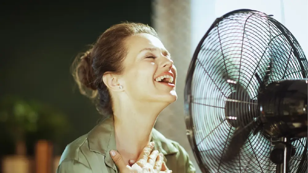 เผยทริคเด็ด! ล้างพัดลมแบบไม่ง้อช่าง ประหยัดเวลาแต่สะอาดจริง