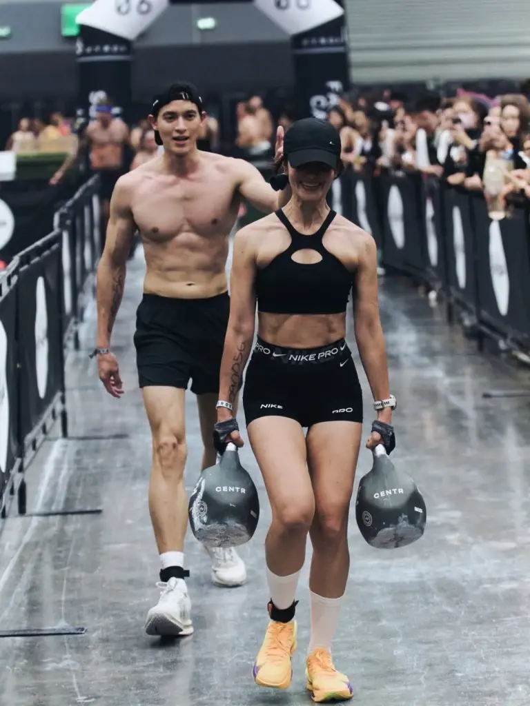"แอน ทองประสม" อวดคลิปยกเวทสุดสตรอง แข็งแกร่งจนโซเชียลตะลึง 