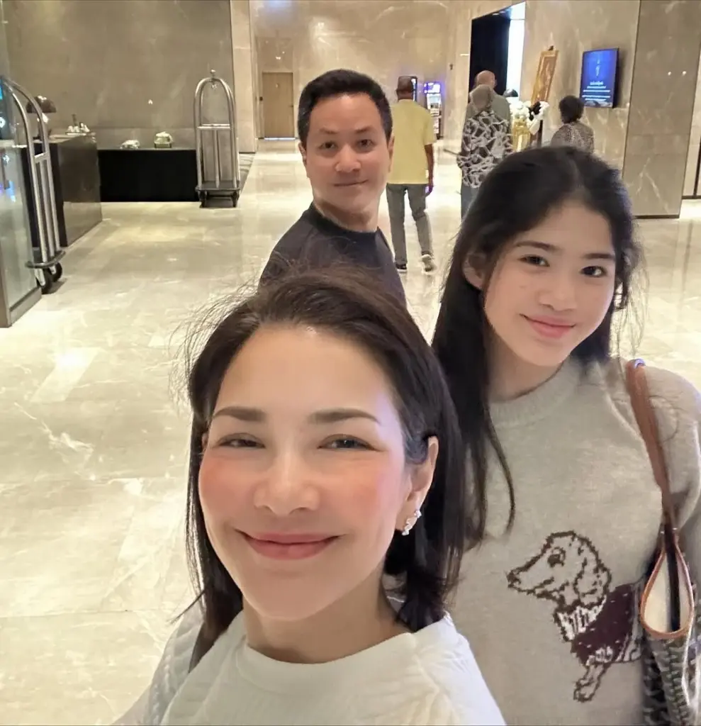 แป๊บเดียว 14 แล้ว  ลูกสาว "อ้อม พิยดา" ยิ่งโตยิ่งสวย แฟนคลับแห่อวยพร