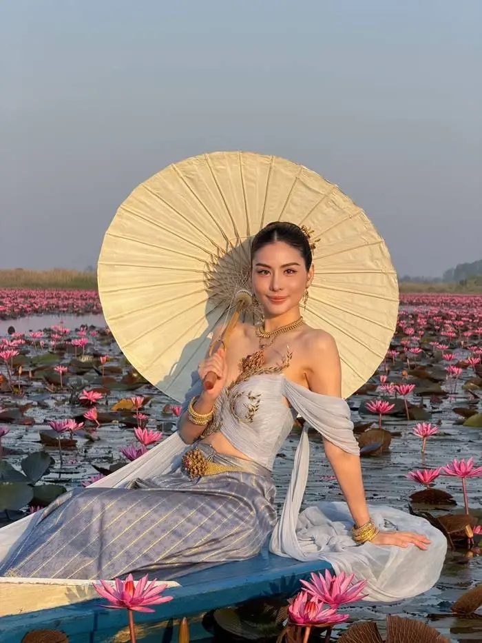 เปิดประวัติ "หนิง ปัทมา" นักร้องสาวดีกรีนางงามเวทีดัง