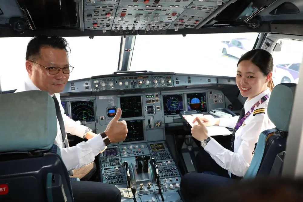 เปิดตัว "แบม" นักบินหญิงคนแรกการบินไทย ประวัติไม่ธรรมดา