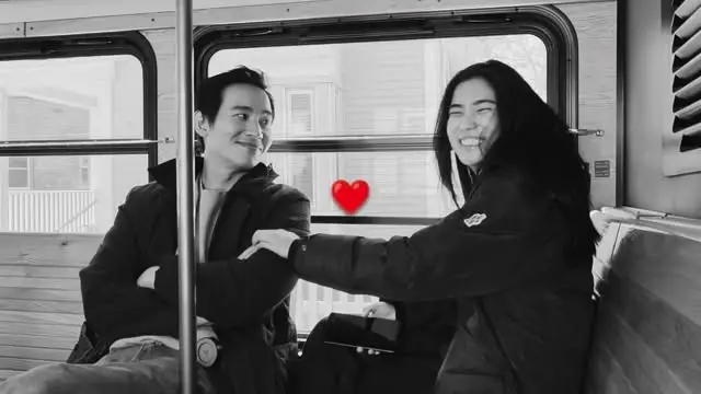 คนโสดตายเรียบ  "ทิม-พิธา ลิ้มเจริญรัตน์" เสิร์ฟช็อตคลั่งรัก