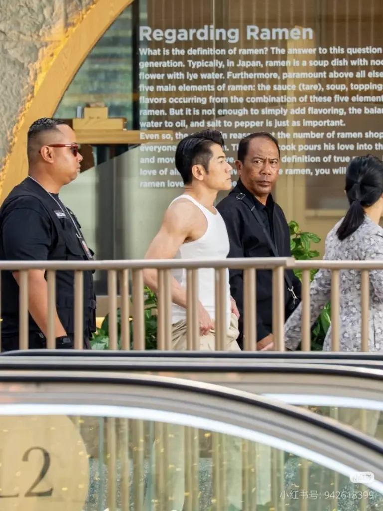 อายุเป็นเพียงตัวเลข  พระเอกระดับตำนาน โชว์ร่างทองล่าสุด