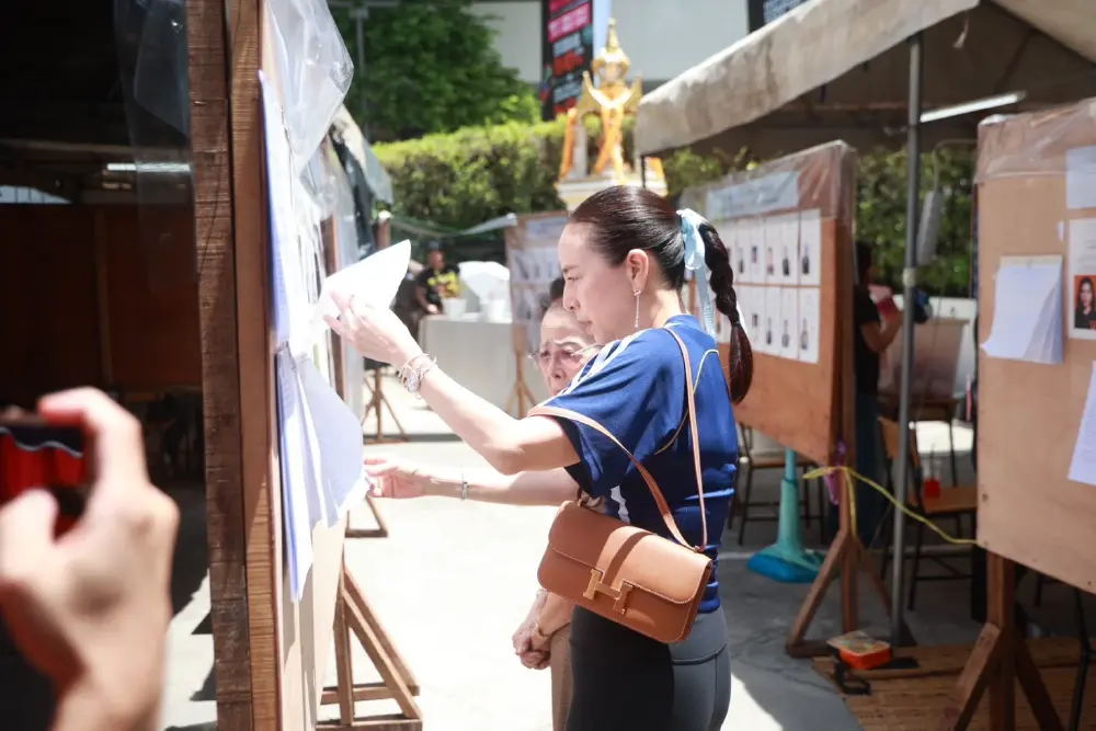 "มาดามแป้ง" ใช้สิทธิ์เลือกตั้ง ผู้ว่าฯ กทม.  หวังเห็นพื้นที่กีฬามากขึ้น
