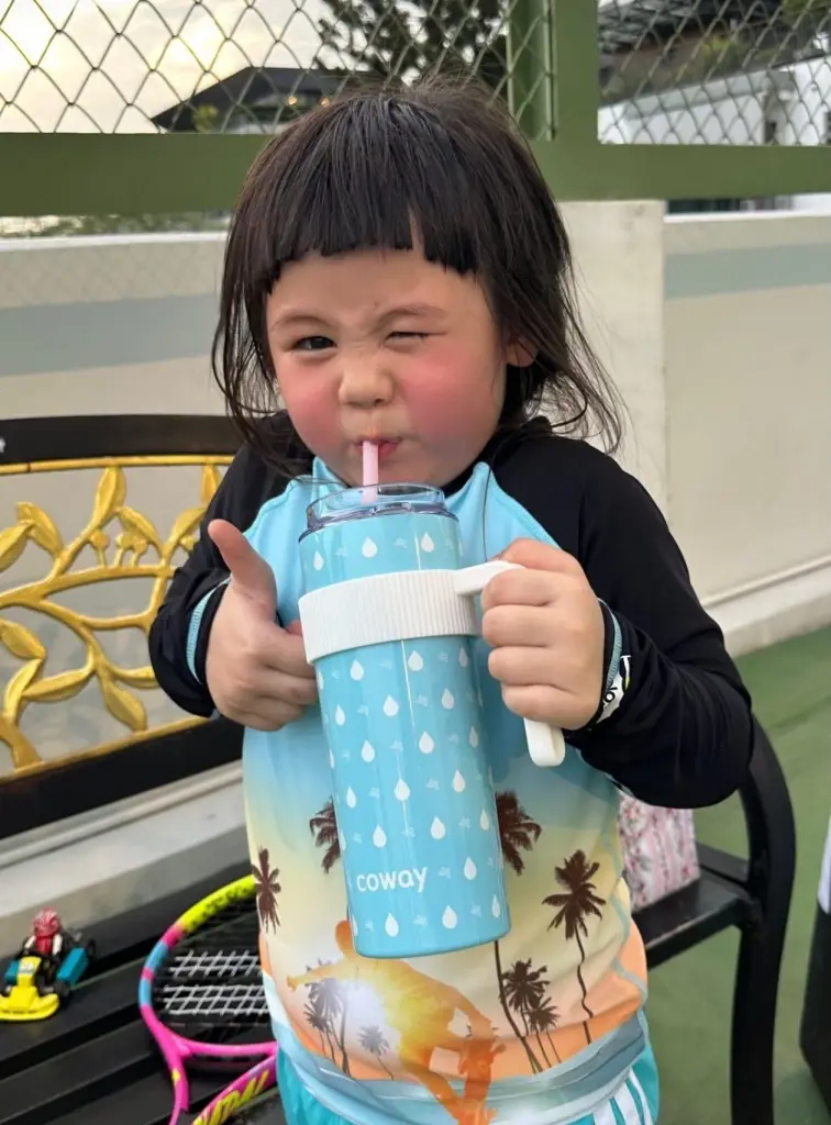 "น้องเกล" ตั้งใจคัดชื่อตัวเอง  แฟนคลับลั่นเตรียมรับลายเซ็น
