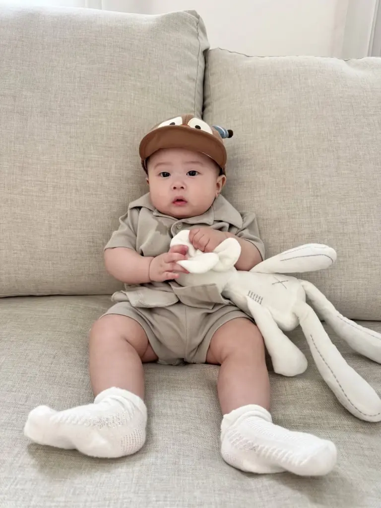 ส่องความน่ารัก ลูกชายแม่เนย วรัฐฐา สดใสสมวัยจนแฟน ๆ หลง