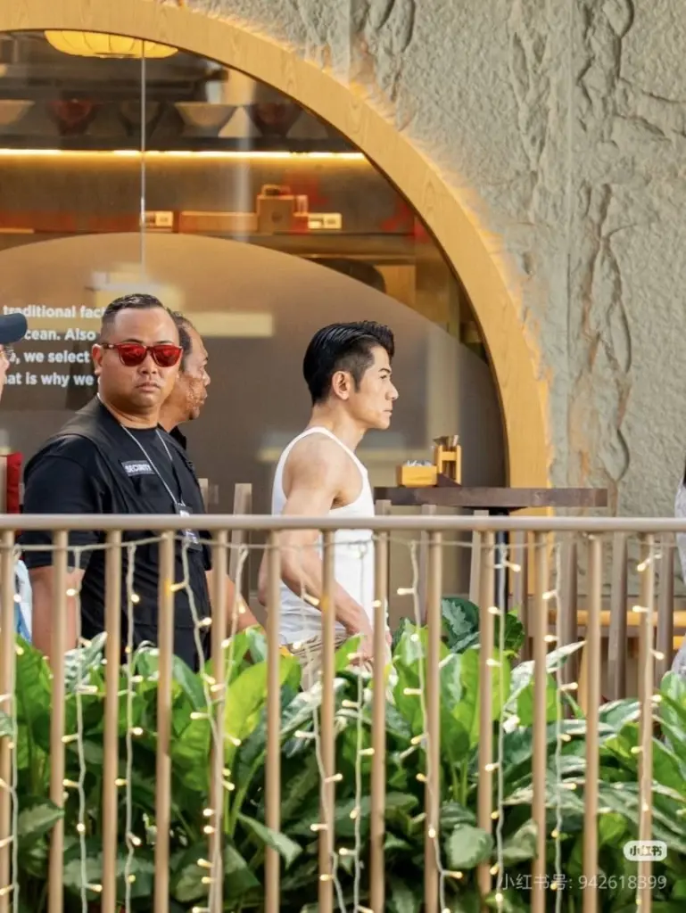 อายุเป็นเพียงตัวเลข  พระเอกระดับตำนาน โชว์ร่างทองล่าสุด