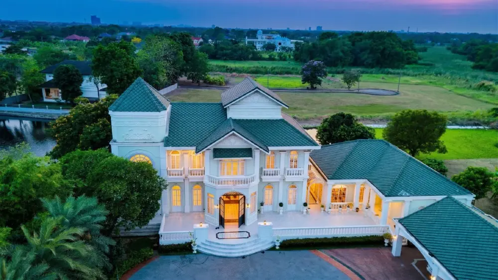 เปิดภาพคฤหาสน์หรู ธัญญ่า ธัญญาเรศ ประกาศขาย ราคาสุดว้าว