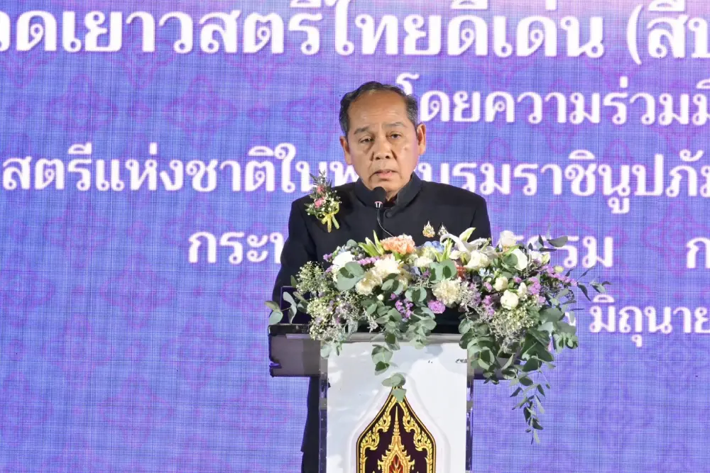 4 หน่วยงาน เฟ้นหา เยาวสตรีไทยดีเด่น รับพระราชทานรางวัลจากพระหัตถ์พระราชินีฯ