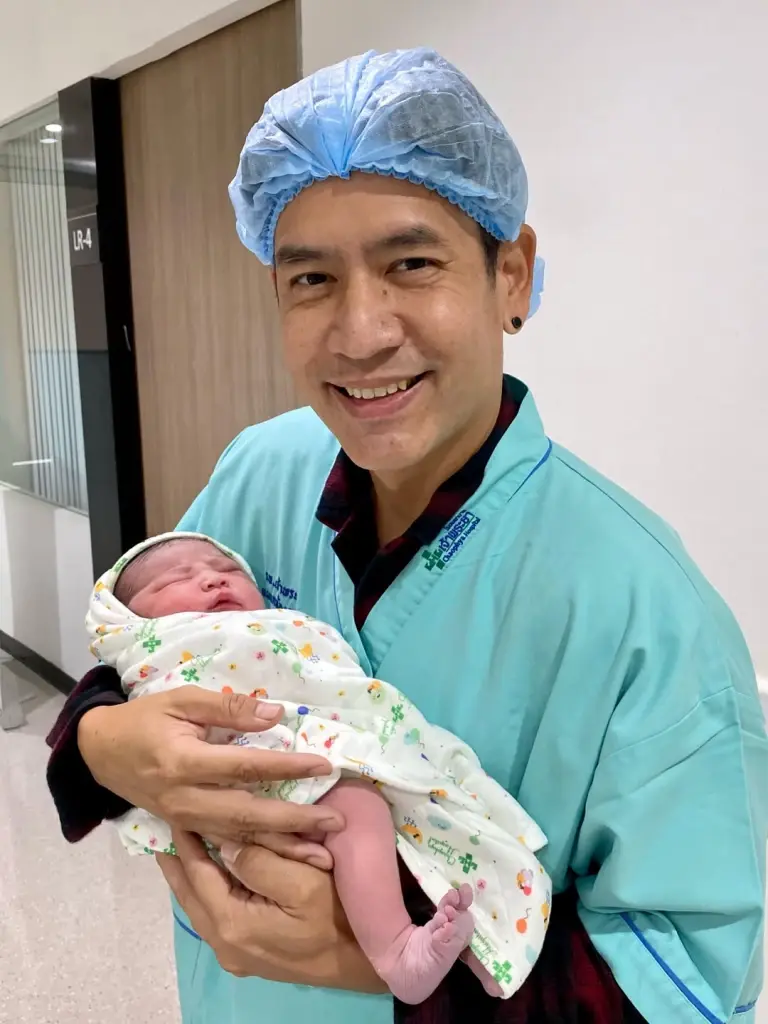 "ตั้น พิเชษฐ์ไชย" โพสต์แจ้งข่าวดี ภรรยาคลอดลูกสาวแล้ว  