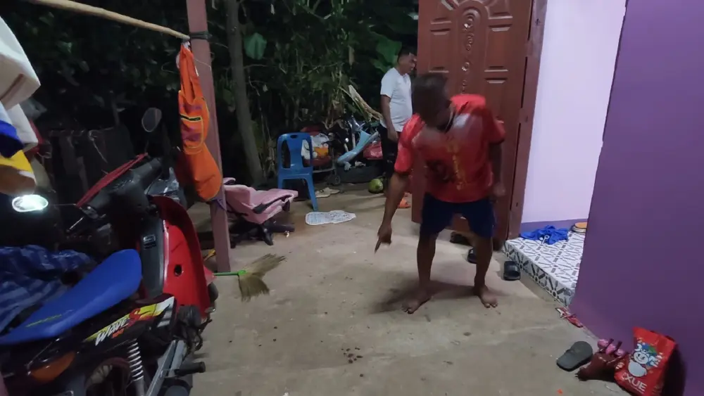สุนัขคลั่งไล่กัดชาวบ้านเจ็บ 6 รายที่นครราชสีมาเร่งส่งตรวจเชื้อ
