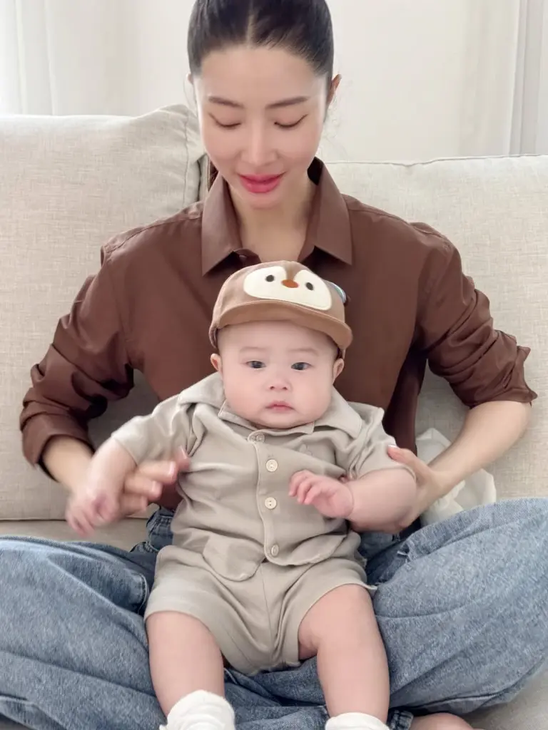 ส่องความน่ารัก ลูกชายแม่เนย วรัฐฐา สดใสสมวัยจนแฟน ๆ หลง