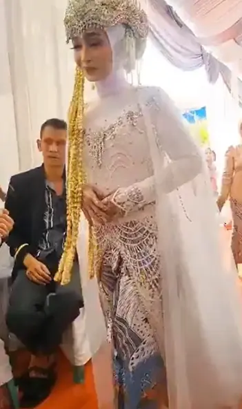 เจ้าบ่าวถึงกับเป็นลมกลางพิธี หลังเห็นหน้าเจ้าสาวครั้งแรก