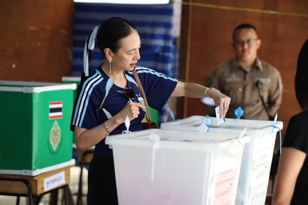 "มาดามแป้ง" ใช้สิทธิ์เลือกตั้ง ผู้ว่าฯ กทม.  หวังเห็นพื้นที่กีฬามากขึ้น