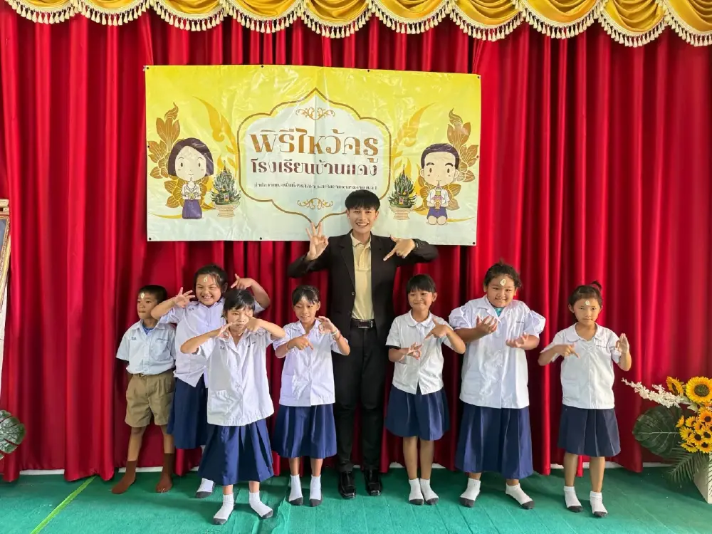 เมื่อครูบอกให้ช่วยทำพาน แต่ผลลัพธ์ที่ได้ทำชาวเน็ตขำกลิ้ง 