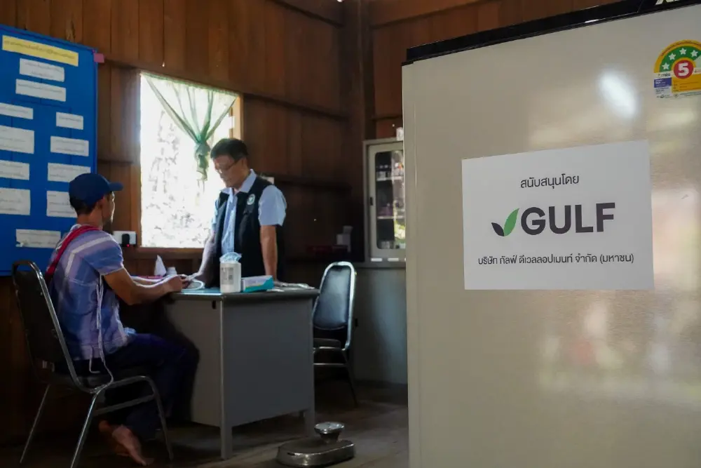 GULF ผนึก AIS ปี3 ติดตั้งโซลาร์เซลล์ สสช.บ้านแม่แพใหญ่ ยกระดับสาธารณสุขชุมชน