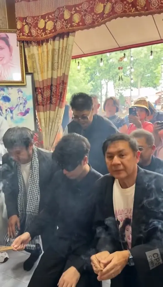 ฮือฮาเลข เพชร พุ่มพวง ลูกชายพุ่มพวง ดวงจันทร์ ล้วงไหงานรำลึก 34 ปี 