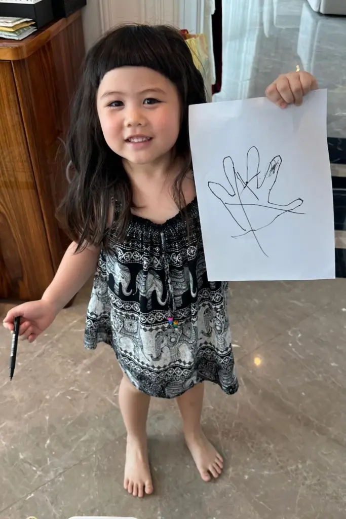 "น้องเกล" ตั้งใจคัดชื่อตัวเอง  แฟนคลับลั่นเตรียมรับลายเซ็น