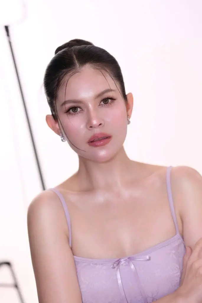 "แอนนี่ บรู๊ค" ประกาศขายบ้านสร้างใหม่ ทำเลทอง บรรยากาศดี วิว 360 องศา
