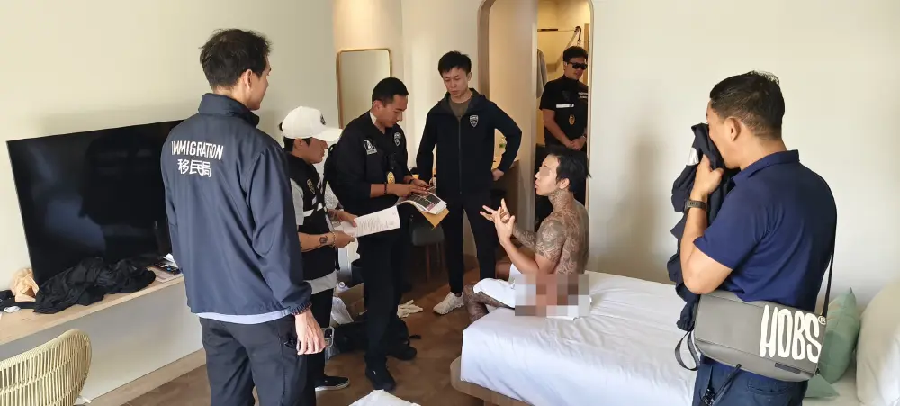 ปลิวแล้ว โอปป้าดาว X เจ้าของช่องดังสุดฉาว ค้นห้องถึงกับอึ้ง