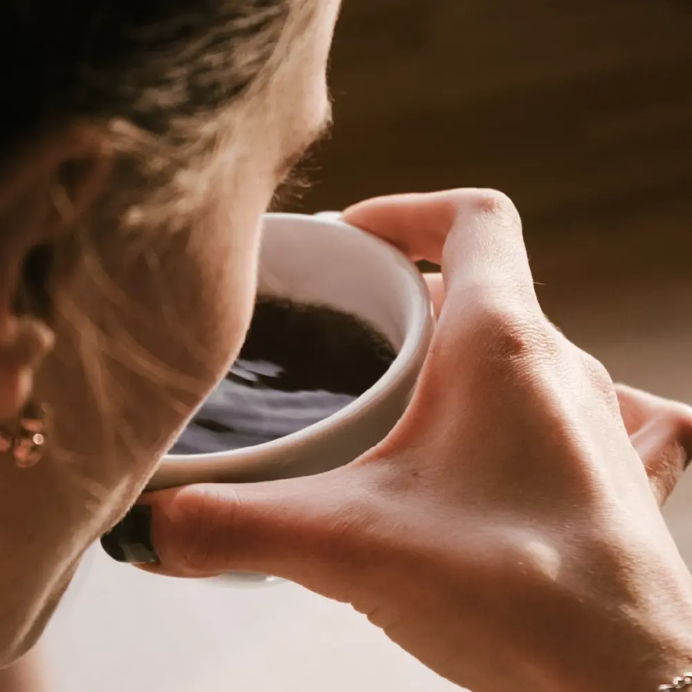 เผยความลับที่แท้จริงของคน ซดกาแฟก่อนนอนแต่หลับปุ๋ย! 