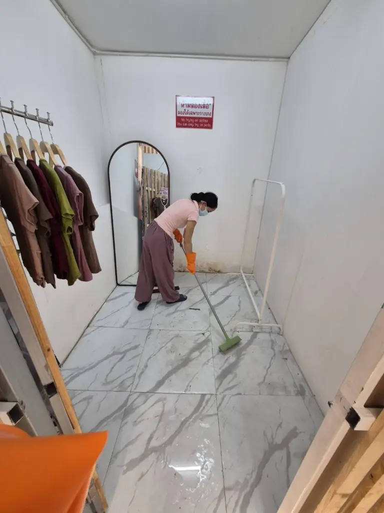 ผิดคาด สาวขับรถหรูขอโทษร้านดัง สาเหตุปล่อยเละไม่ใช่อย่างที่คิด