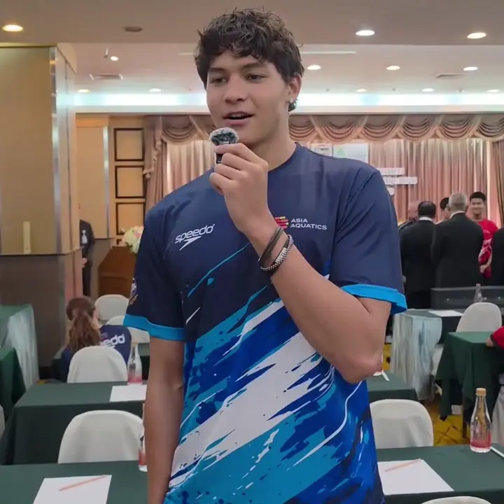 หล่อเก่งครบสูตร ลูกชาย "ลูกเกด เมทินี" คว้าตั๋วฉลามหนุ่มทีมชาติ
