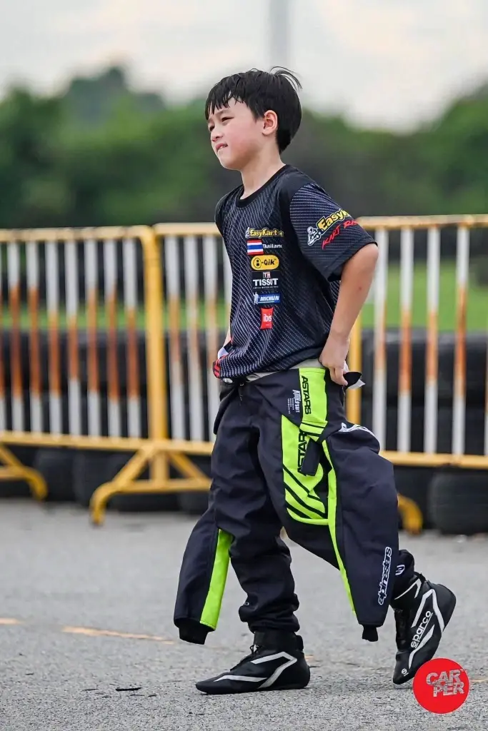 ฉายแววซุปตาร์สปอร์ต "น้องพายุ" ทายาทชมพู่-น็อต สู่หนุ่มนักซิ่ง