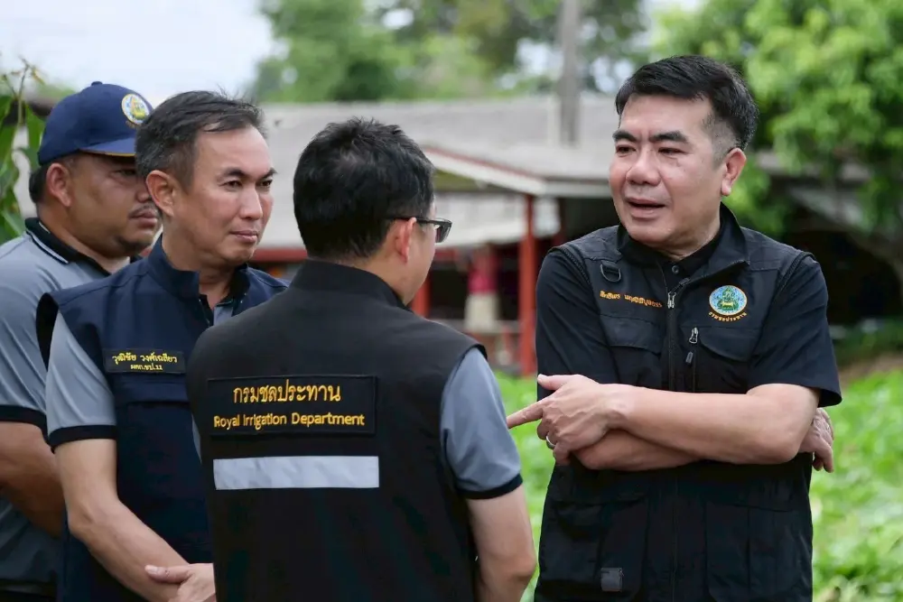 สุดล้ำ! กรมชลฯ เปิดใช้งาน เรือกำจัดผักตบชวานวัตกรรมใหม่ ครั้งแรก ที่คลองมหาสวัสดิ์