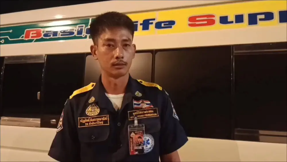 วิ่งหน้าตั้ง! กู้ภัยซิ่งรถทิ้งเพื่อน นึกว่าขึ้นครบ หลังตรวจสอบเหตุแล้วเป็นเคสทิพย์